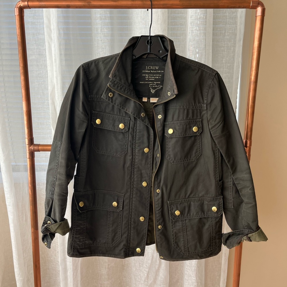 J crew relaxed boyfriend field jacket. Size XS. Great condition.